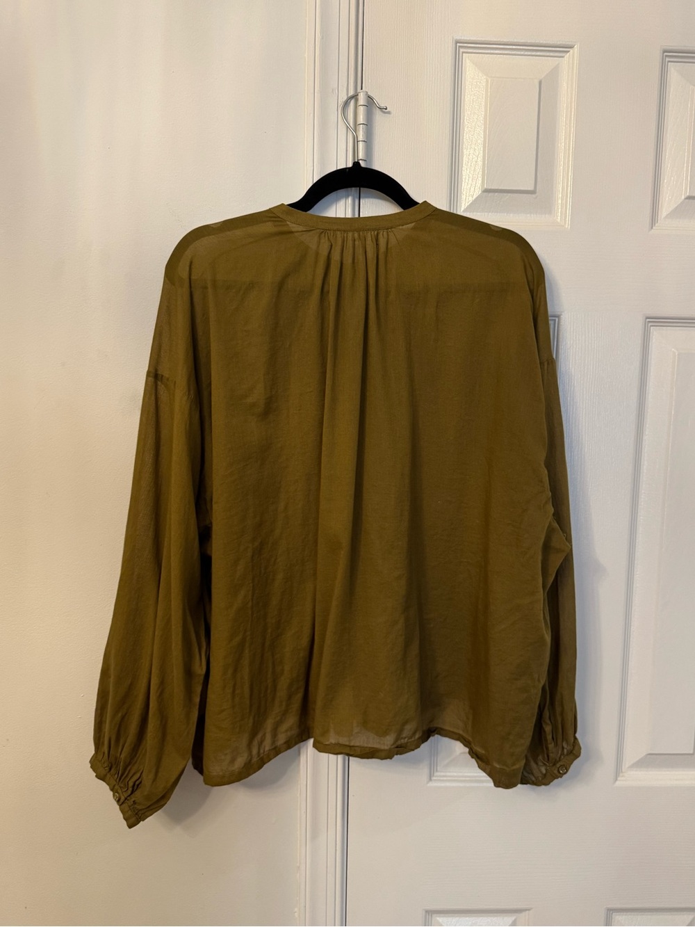 Doen Jane Blouse in Olive Green - Picture 5 of 6